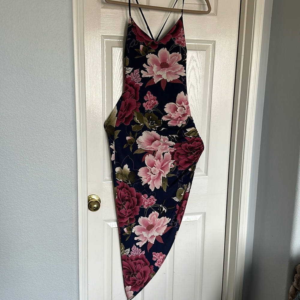 Strappy fitted asymmetrical dress